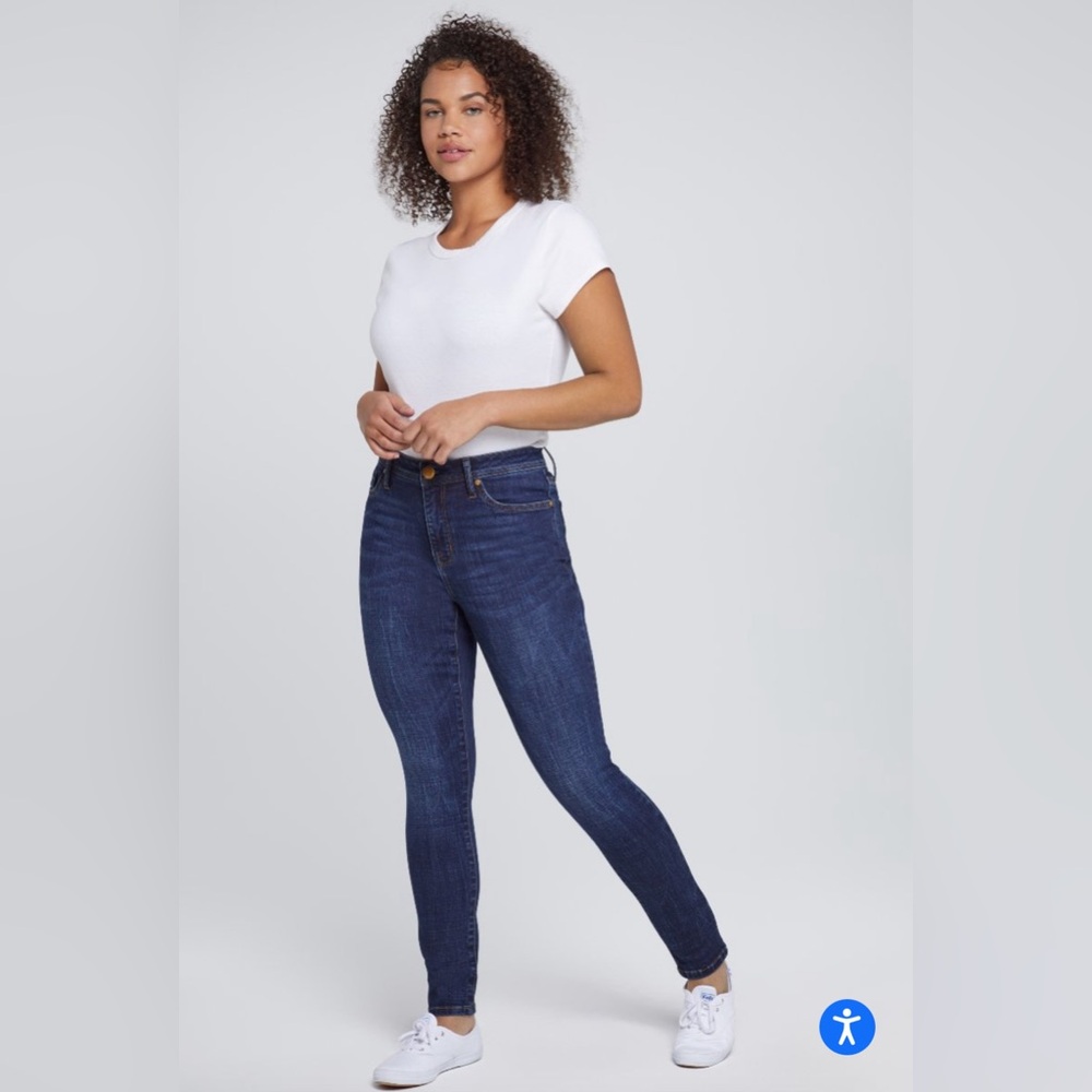Seven7 Women’s Skinny Sure Shaper Jeans| Size: 14